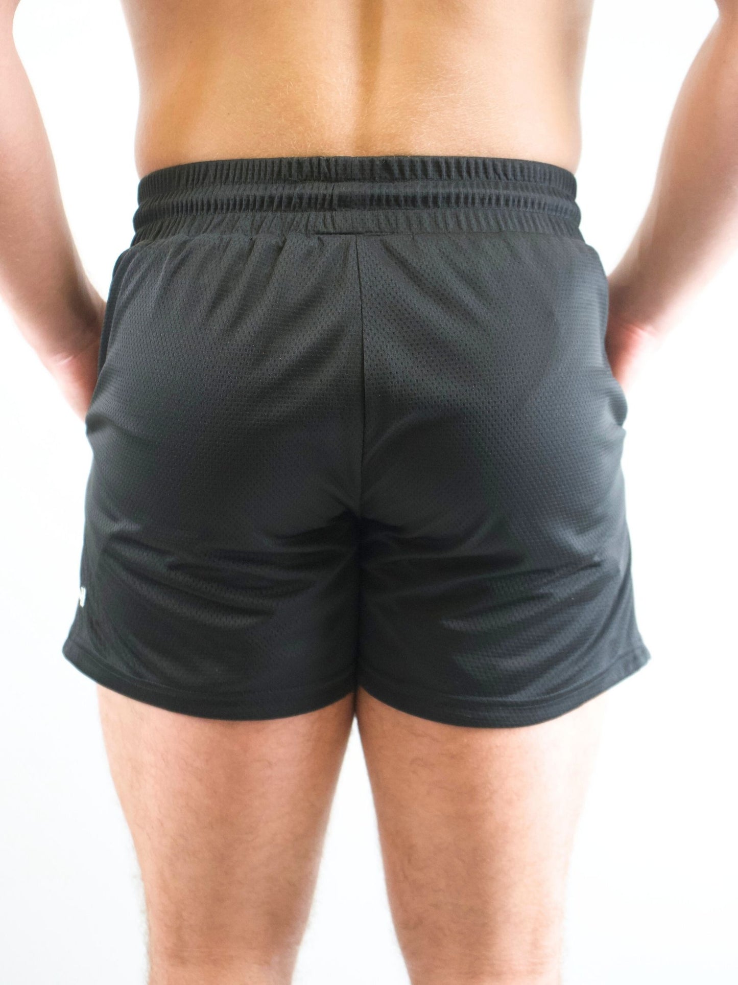 "STREIGNTH" MESH SHORTS